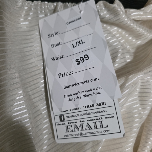 DitD Crescent Skirt Shimmering Cream - Picture 2 of 2